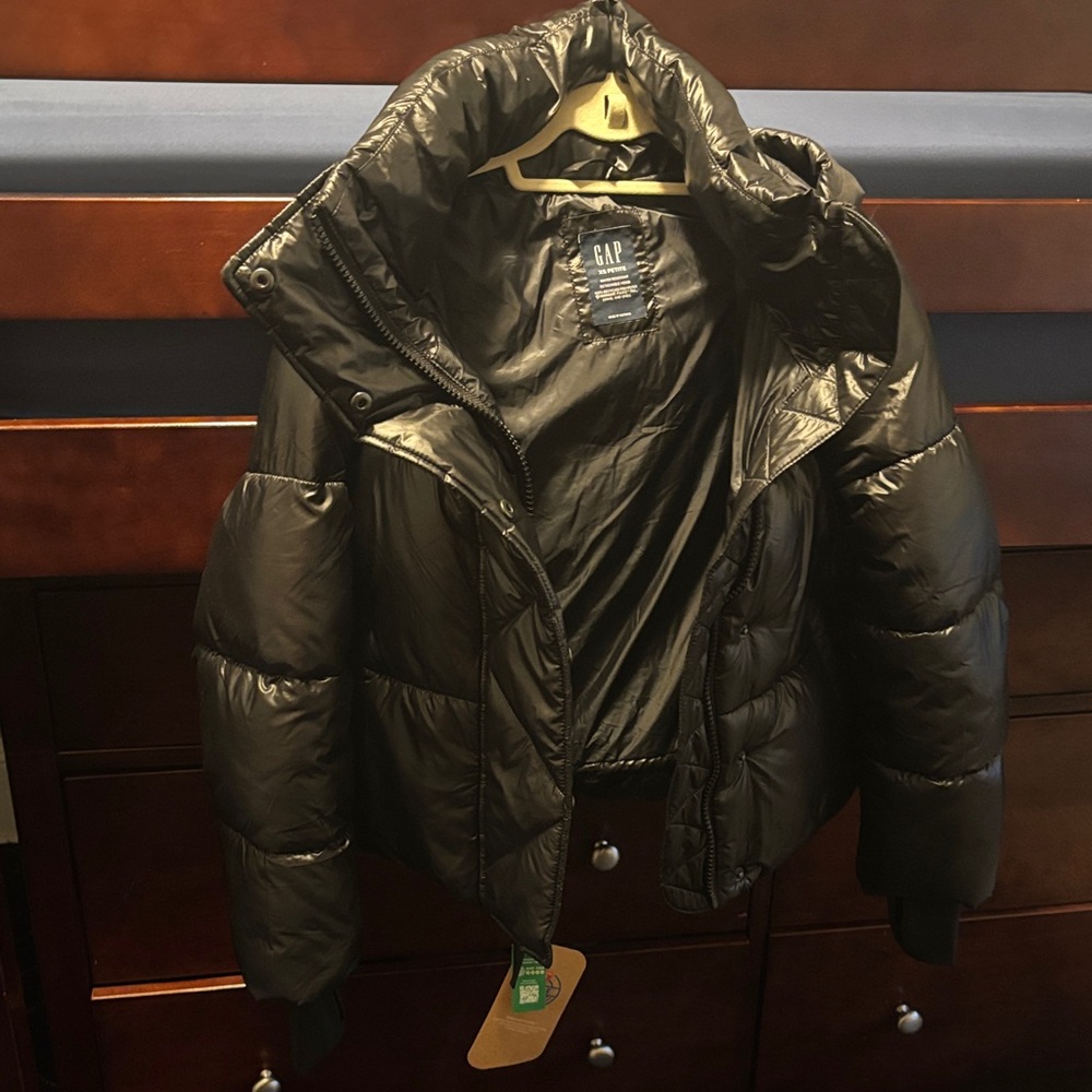 GAP Shiny Black Quilted Jacket